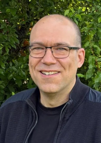 Porträt von Dominik Hasler